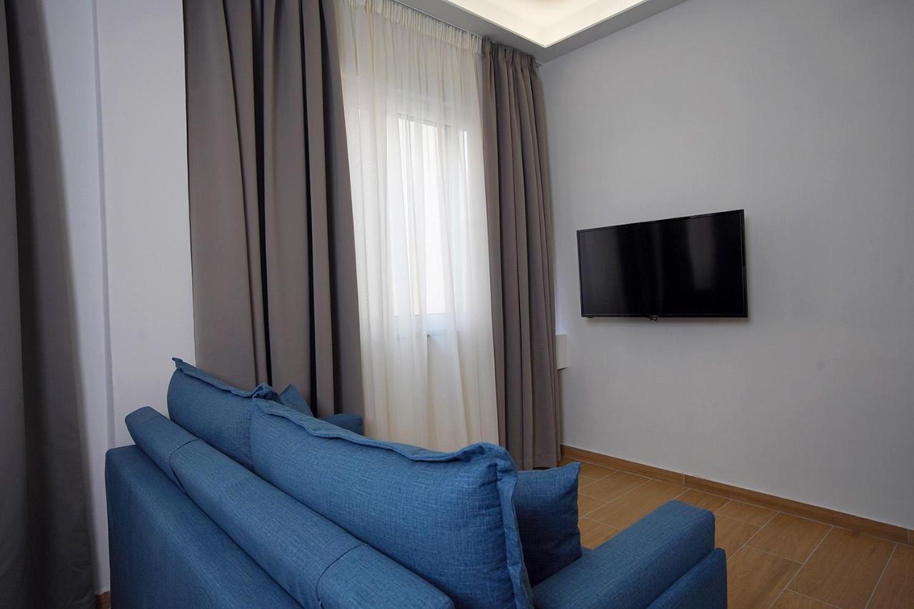 Tip - Top Suites أثينا المظهر الخارجي الصورة