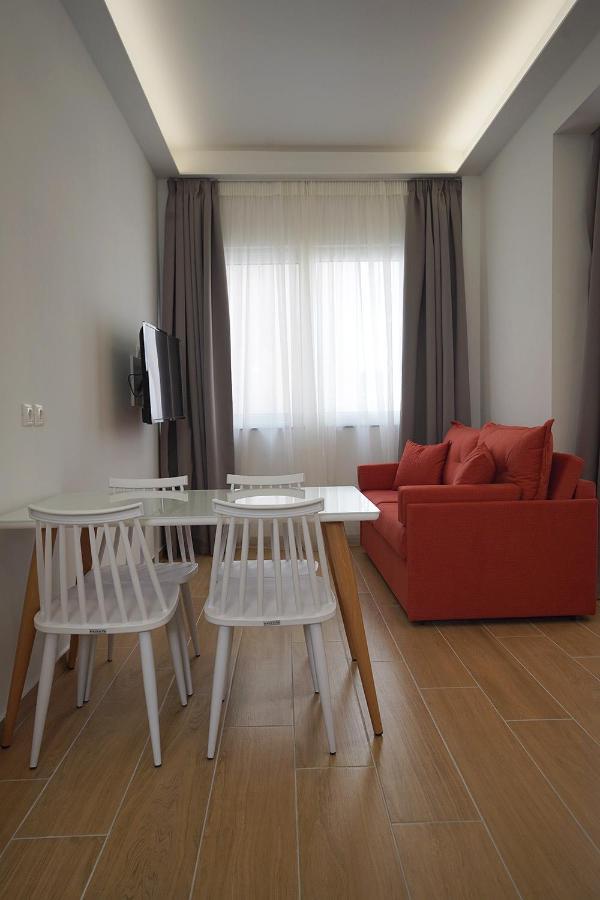 Tip - Top Suites أثينا المظهر الخارجي الصورة