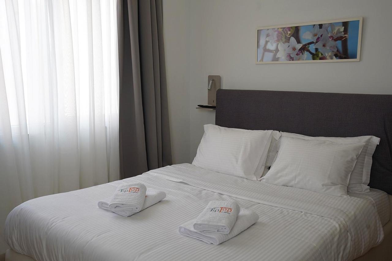 Tip - Top Suites أثينا المظهر الخارجي الصورة