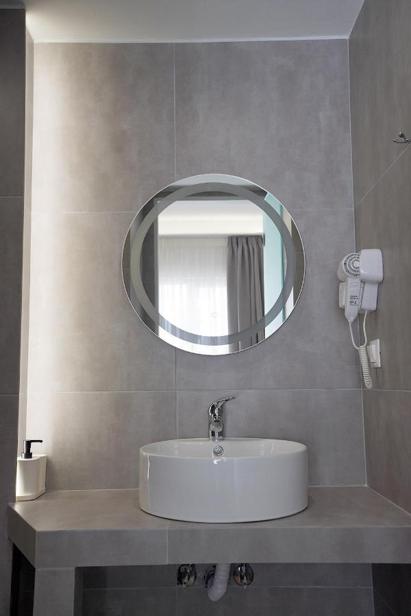 Tip - Top Suites أثينا المظهر الخارجي الصورة