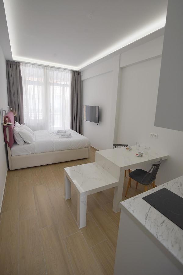 Tip - Top Suites أثينا المظهر الخارجي الصورة